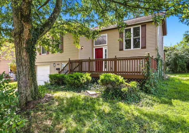 Photo 3 of Single family home for sale at 4943 Old Tree Ave, Columbus, OH 43228 | MLS# 226034725 | Listing updated on 2026-09-15