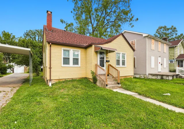 Photo 2 of Single family home for sale at 1356 Loretta Ave, Columbus, OH 43211 | MLS# 226035195 | Listing updated on 2026-10-09