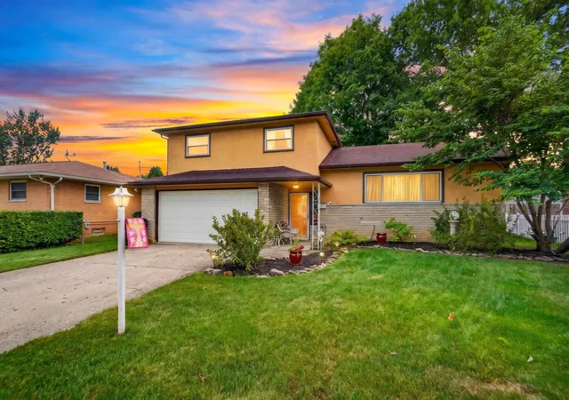 Photo 2 of Single family home for sale at 1345 Firwood Dr, Columbus, OH 43229 | MLS# 226034539 | Listing updated on 2026-09-10