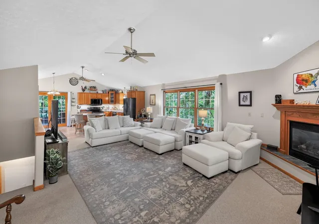 Photo 2 of Single family home for sale at 832 Highland Hills Dr, Howard, OH 43028 | MLS# 226034208 | Listing updated on 2026-09-13