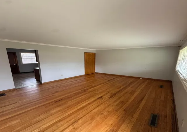 Photo 2 of Multi family home for sale at 1147 Eastfield Rd #1149, Worthington, OH 43085 | MLS# 226034429 | Listing updated on 2026-09-11