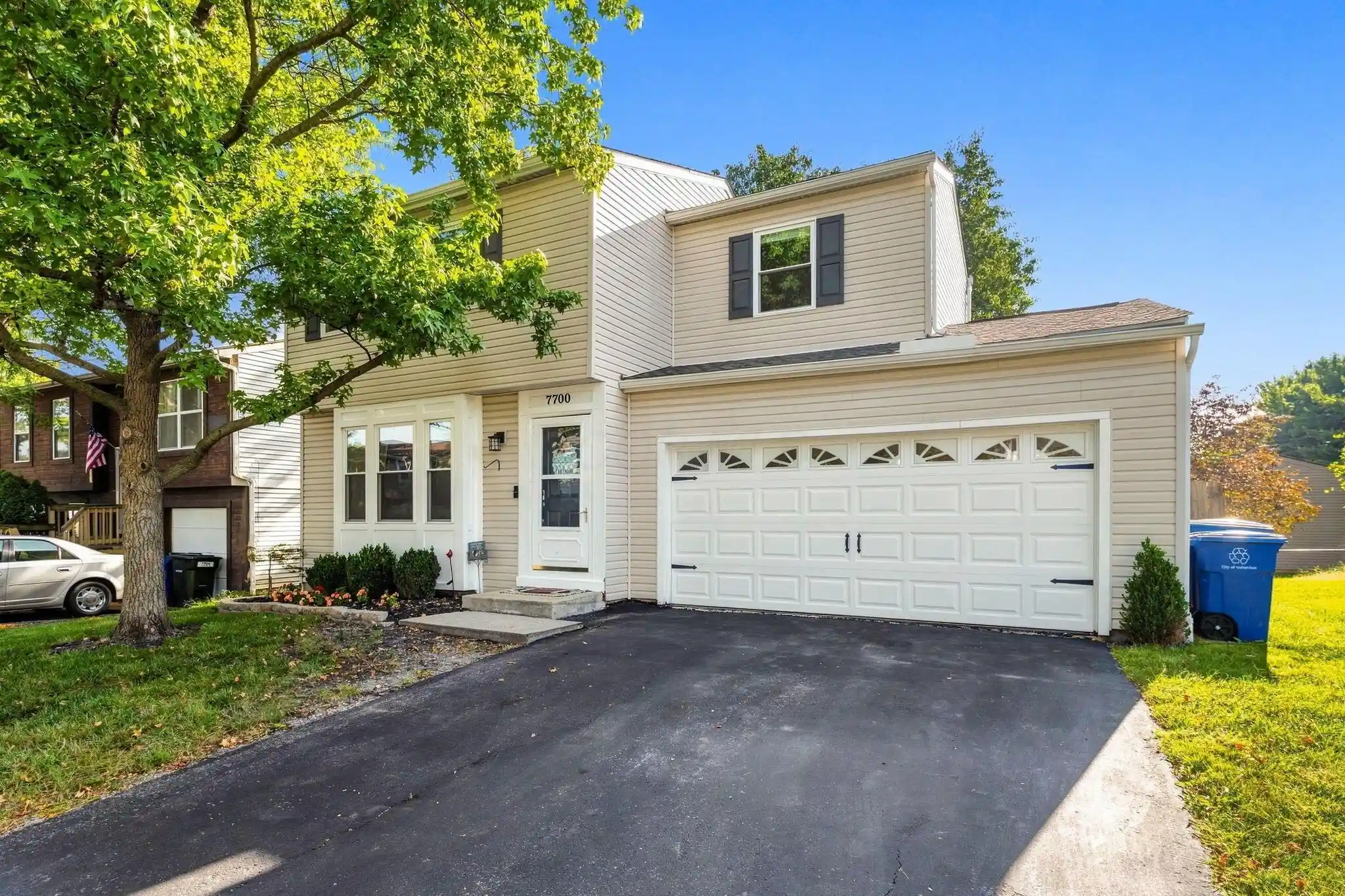 Listing Photo 2 - Condo for sale in 7700 Kelvinway Dr located at 7700 Kelvinway Dr, Worthington, OH 43085 - Unit #71