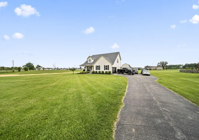 Photo 3 of Single family home for sale at 2873 Clark Shaw Rd, Powell, OH 43065 | MLS# 226034286 | Listing updated on 2026-09-28