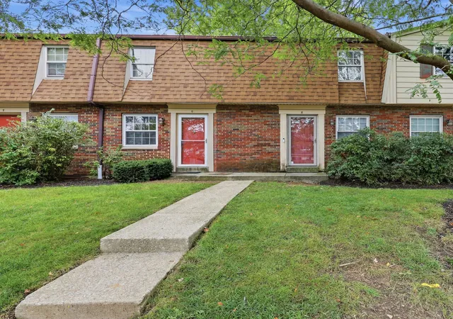 Photo 2 of Condo for sale at 5720 Beechcroft Rd #H, Columbus, OH 43229 | MLS# 226034704 | Listing updated on 2026-09-11