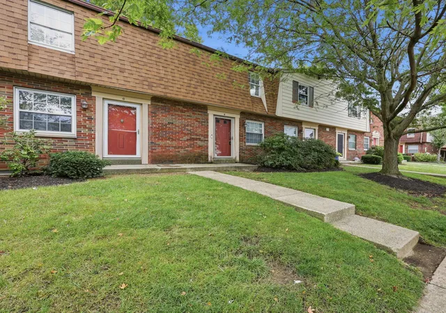 Listing Photo 4 - Condo for sale in building located at 5720 Beechcroft Rd, Columbus, OH 43229 - Unit #H