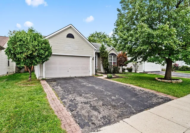 Photo 3 of Single family home for sale at 777 Wallinger Dr, Galloway, OH 43119 | MLS# 226034248 | Listing updated on 2026-09-15