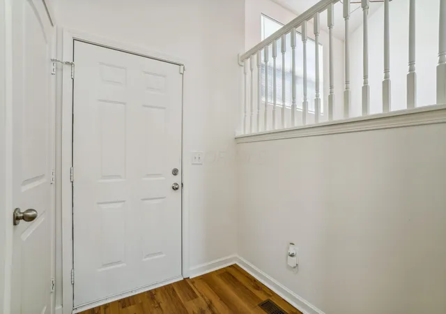 Photo 3 of Single family home for sale at 231 Endora St, Reynoldsburg, OH 43068 | MLS# 226034652 | Listing updated on 2026-09-11