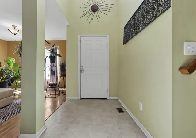 Photo 3 of Single family home for sale at 9290 Ruston Ln, Reynoldsburg, OH 43068 | MLS# 226036054 | Listing updated on 2026-10-02