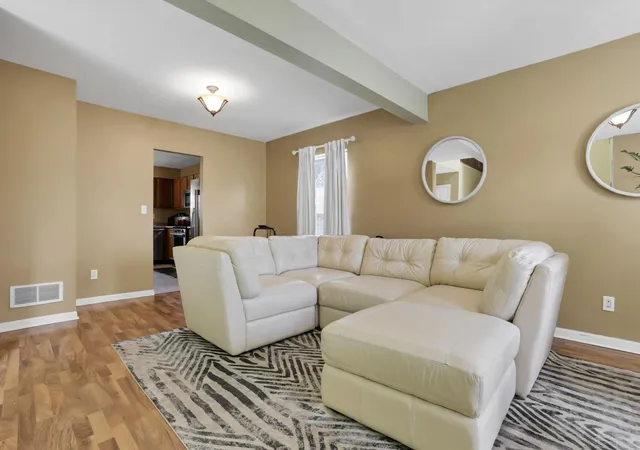 Photo 4 of Single family home for sale at 9290 Ruston Ln, Reynoldsburg, OH 43068 | MLS# 226036054 | Listing updated on 2026-10-02