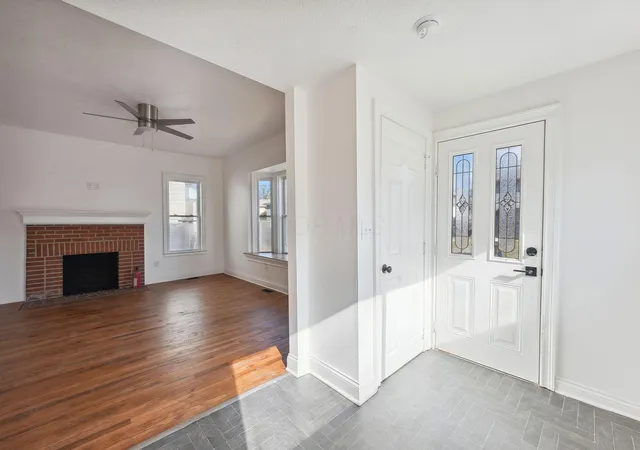 Photo 3 of Single family home for sale at 2481 Osceola Ave, Columbus, OH 43211 | MLS# 226034655 | Listing updated on 2026-10-16