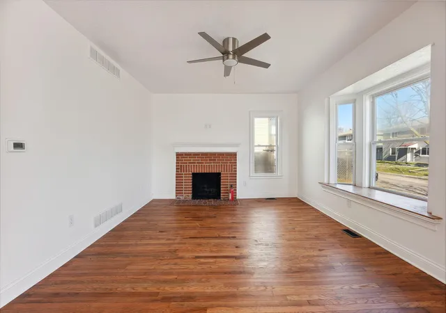 Photo 4 of Single family home for sale at 2481 Osceola Ave, Columbus, OH 43211 | MLS# 226034655 | Listing updated on 2026-10-16