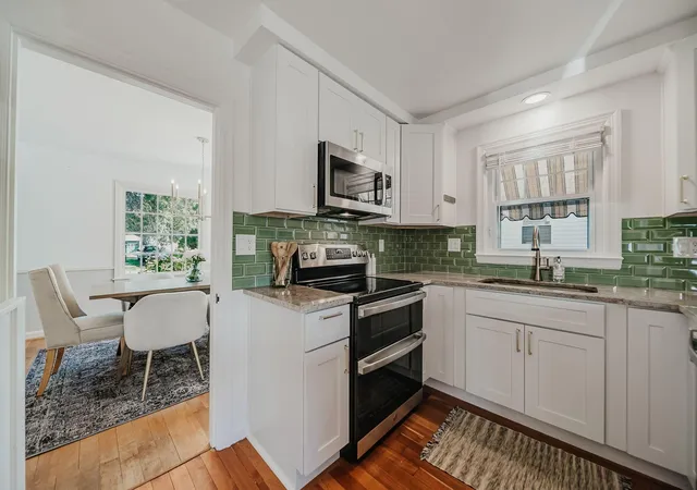 Photo 2 of Single family home for sale at 143 E Weisheimer Rd, Columbus, OH 43214 | MLS# 226034368 | Listing updated on 2026-09-15