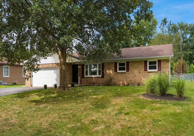 Photo 2 of Single family home for sale at 104 Gregory Dr, Newark, OH 43055 | MLS# 226034276 | Listing updated on 2026-10-02