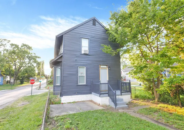 Photo 27 of Single family home for sale at 406 S Warren Ave, Columbus, OH 43204 | MLS# 226034306 | Listing updated on 2026-10-09