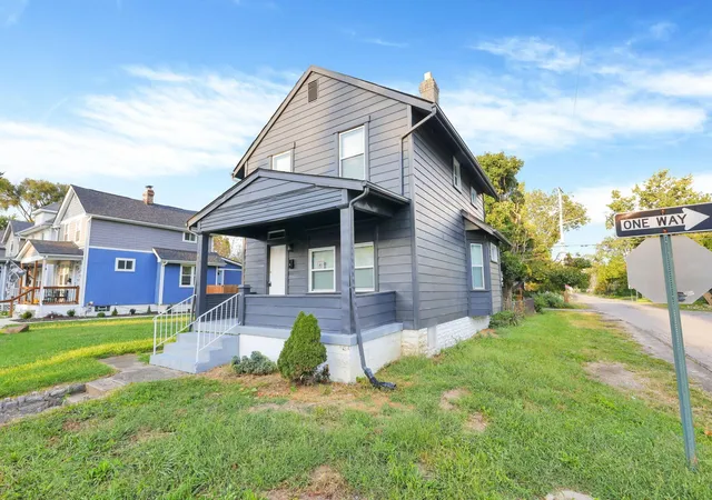 Photo 1 of Single family home for sale at 406 S Warren Ave, Columbus, OH 43204 | MLS# 226034306 | Listing updated on 2026-10-07