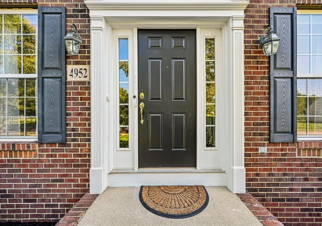 Photo 3 of Single family home for sale at 4952 Alston Grv Dr, Westerville, OH 43082 | MLS# 226034650 | Listing updated on 2026-09-25
