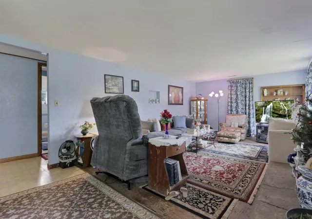 Photo 4 of Single family home for sale at 7318 Licking Springs Rd NE, Newark, OH 43055 | MLS# 226034336 | Listing updated on 2026-10-30