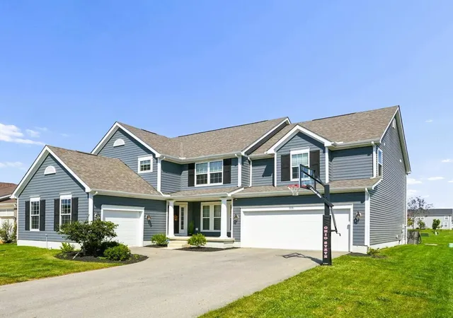 Photo 2 of Single family home for sale at 308 Sandhill Crane St, Pickerington, OH 43147 | MLS# 226034346 | Listing updated on 2026-09-11