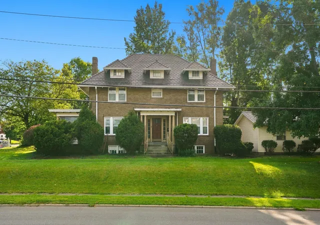 Photo 1 of Single family home for sale at 1272 Blue Ave, Zanesville, OH 43701 | MLS# 226034355 | Listing updated on 2026-09-09