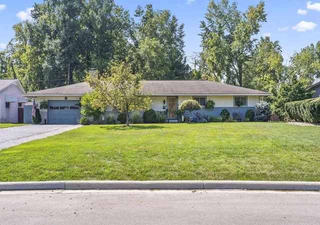 Single family home for sale at 299 Woodsview Dr, Canal Winchester, OH 43110 | MLS# 226034405