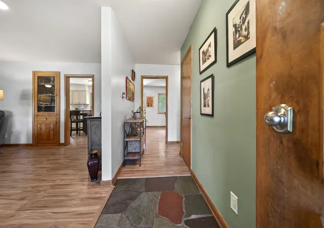 Photo 4 of Single family home for sale at 299 Woodsview Dr, Canal Winchester, OH 43110 | MLS# 226034405 | Listing updated on 2026-09-20