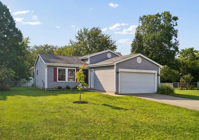 Single family home for sale at 2119 Sari Lynn Ct, Hilliard, OH 43026 | MLS# 226034485