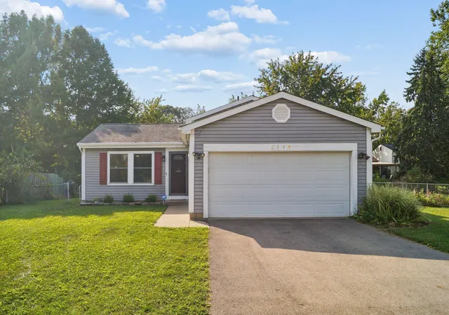 Photo 2 of Single family home for sale at 2119 Sari Lynn Ct, Hilliard, OH 43026 | MLS# 226034485 | Listing updated on 2026-09-16