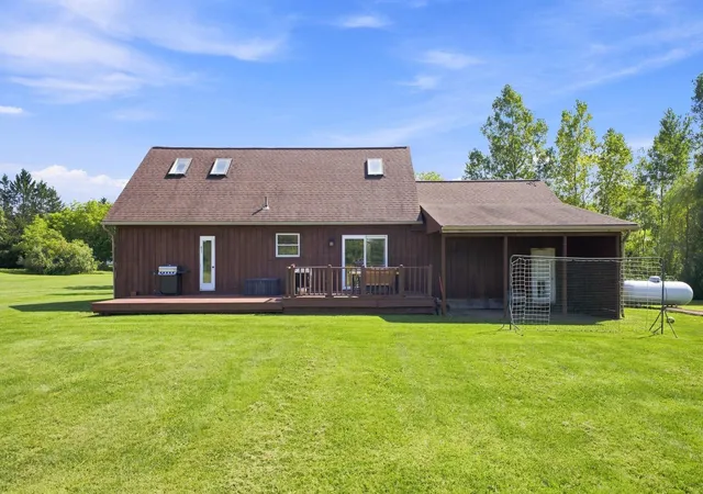 Photo 3 of Single family home for sale at 2586 County Rd 170, Marengo, OH 43334 | MLS# 226034621 | Listing updated on 2026-09-28