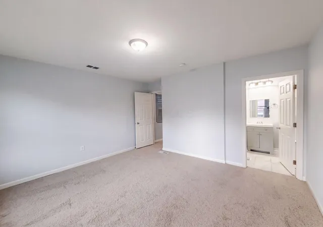 Photo 3 of Single family home for sale at 513 S Champion Ave, Columbus, OH 43205 | MLS# 226034382 | Listing updated on 2026-09-24