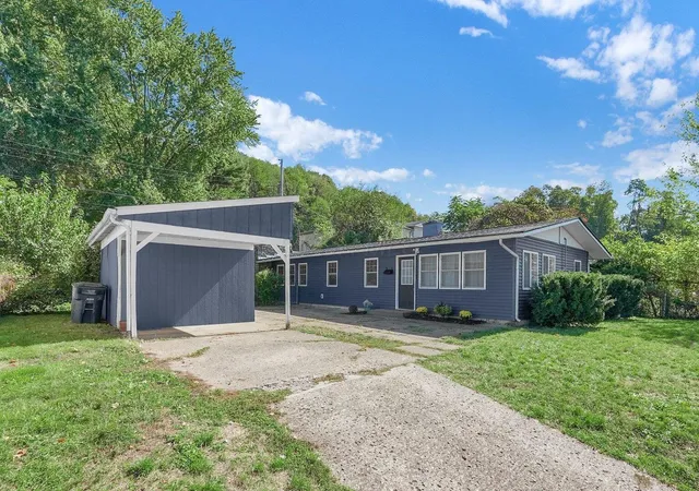 Photo 1 of Single family home for sale at 1502 Griffith St, Lancaster, OH 43130 | MLS# 226034479 | Listing updated on 2026-09-11
