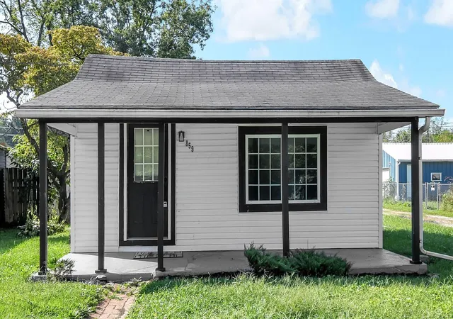 Photo 3 of Single family home for sale at 859 Jones Ave, Newark, OH 43055 | MLS# 226034978 | Listing updated on 2026-09-29
