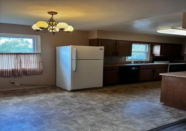 Photo 3 of Single family home for sale at 443 Beaver Ave, Columbus, OH 43213 | MLS# 226034549 | Listing updated on 2026-09-17