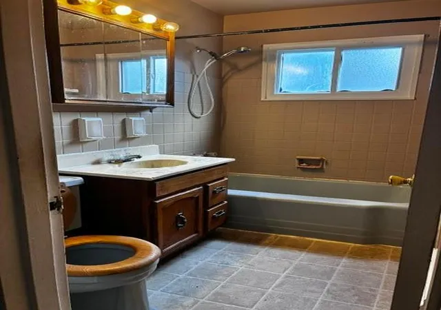 Photo 4 of Single family home for sale at 443 Beaver Ave, Columbus, OH 43213 | MLS# 226034549 | Listing updated on 2026-09-17