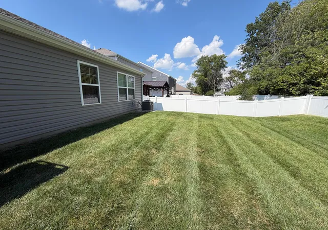 Photo 4 of Single family home for sale at 2162 Pentress Dr, Grove City, OH 43123 | MLS# 226034408 | Listing updated on 2026-09-23