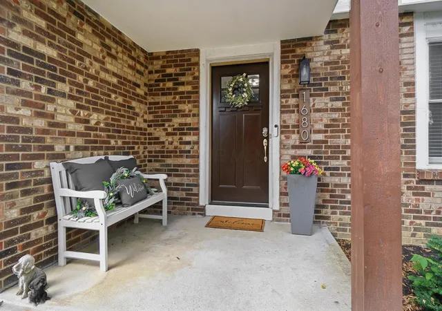 Photo 4 of Single family home for sale at 1680 Drew Ave, Columbus, OH 43235 | MLS# 226034638 | Listing updated on 2026-10-22