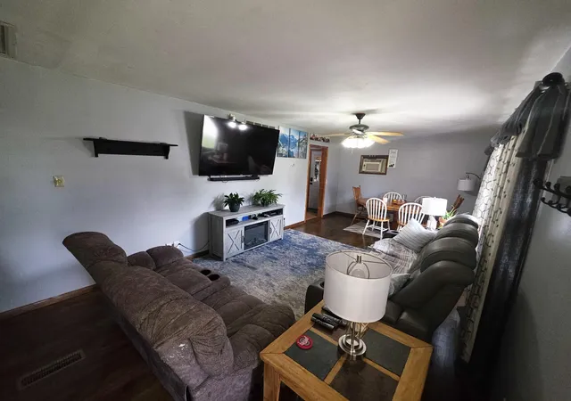Photo 3 of Single family home for sale at 678 Willowcrest Ln, Galion, OH 44833 | MLS# 226034445 | Listing updated on 2026-09-14