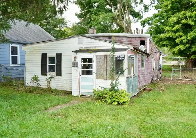 Single family home for sale at 331 Whiley Ave, Lancaster, OH 43130 | MLS# 226034645