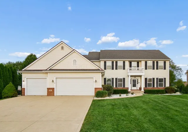 Photo 3 of Single family home for sale at 40 Waters Edge Ln, Centerburg, OH 43011 | MLS# 226034448 | Listing updated on 2026-09-16