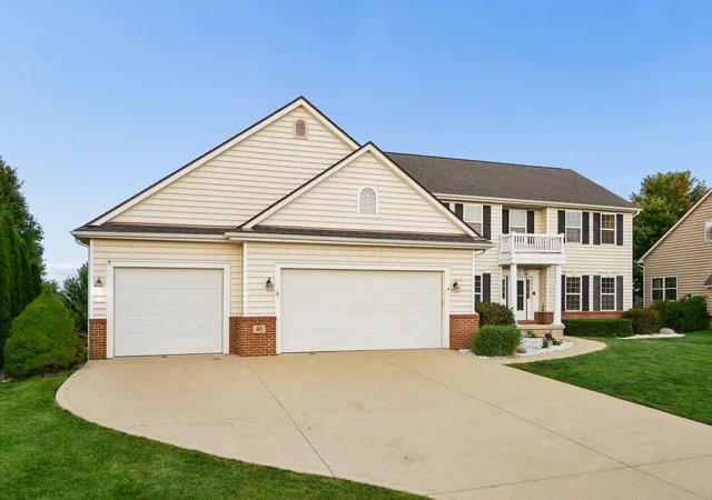 Photo 4 of Single family home for sale at 40 Waters Edge Ln, Centerburg, OH 43011 | MLS# 226034448 | Listing updated on 2026-09-16