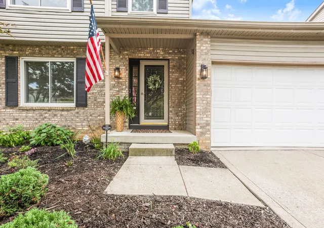 Photo 3 of Single family home for sale at 1620 Covina Dr, Columbus, OH 43228 | MLS# 226034451 | Listing updated on 2026-09-11