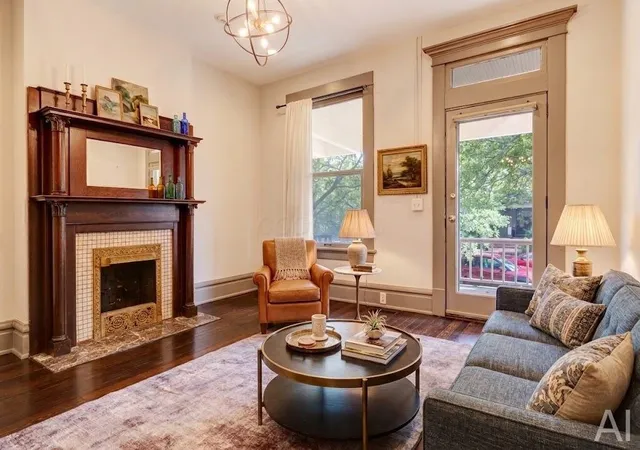 Listing Photo 4 - Condo for sale in building located at 356 W Hubbard Ave, Columbus, OH 43215