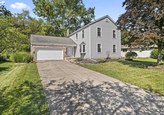 Photo 1 of Single family home for sale at 5515 Glasgow Pl, Columbus, OH 43235 | MLS# 226034525 | Listing updated on 2026-09-14