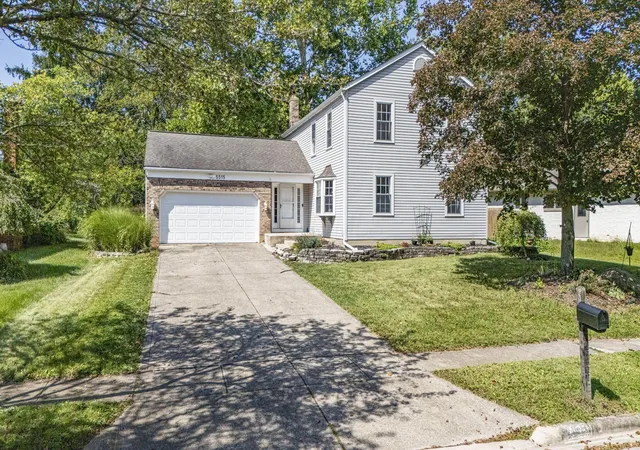 Photo 3 of Single family home for sale at 5515 Glasgow Pl, Columbus, OH 43235 | MLS# 226034525 | Listing updated on 2026-09-14