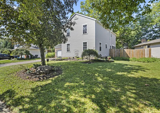 Photo 4 of Single family home for sale at 5515 Glasgow Pl, Columbus, OH 43235 | MLS# 226034525 | Listing updated on 2026-09-14