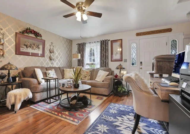 Photo 3 of Condo for sale at 583 Simbury St, Columbus, OH 43228 | MLS# 226034493 | Listing updated on 2026-09-22