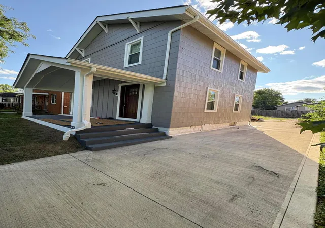 Photo 2 of Single family home for sale at 773 S Warren Ave, Columbus, OH 43204 | MLS# 226034532 | Listing updated on 2026-10-06