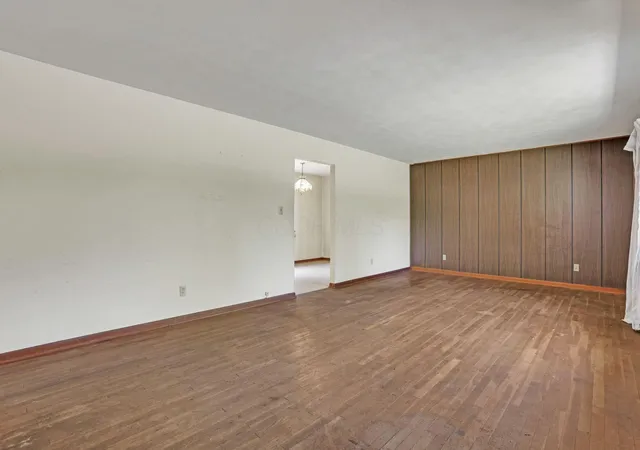 Photo 4 of Sale Pending at 31 Longview Hts Rd, Athens, OH 45701 | MLS# 226034494 | Listing updated on 2026-10-09