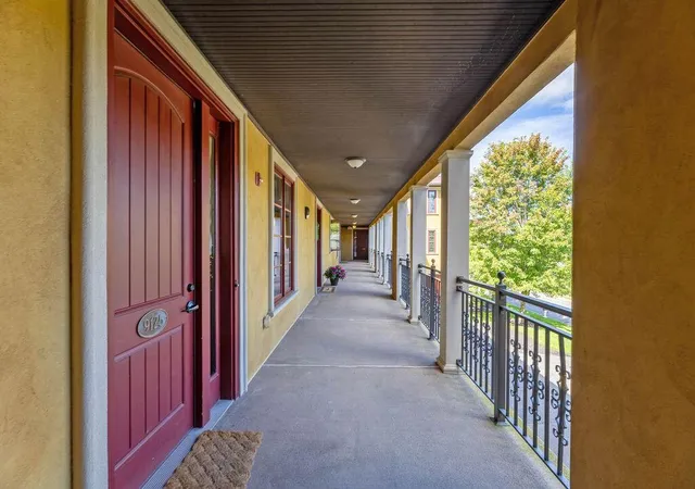 Listing Photo 4 - Condo for sale in building located at 9129 Terrazza N Ct, Dublin, OH 43016