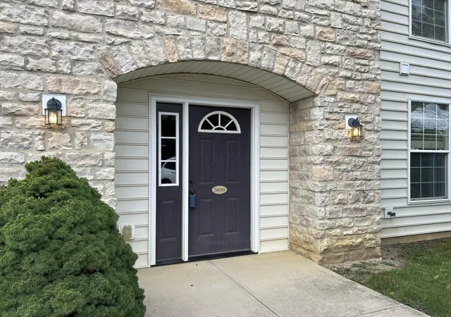 Photo 1 of Condo for sale at 5600 Vintage Pl, Dublin, OH 43016 | MLS# 226034541 | Listing updated on 2026-09-20