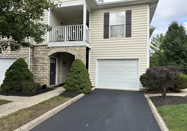 Photo 2 of Condo for sale at 5600 Vintage Pl, Dublin, OH 43016 | MLS# 226034541 | Listing updated on 2026-09-20